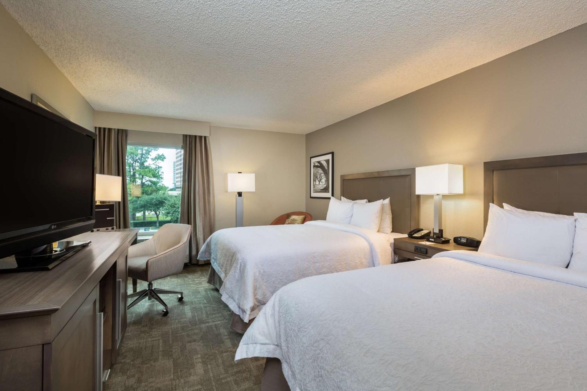 Hampton Inn Houston Near The Galleria Екстер'єр фото