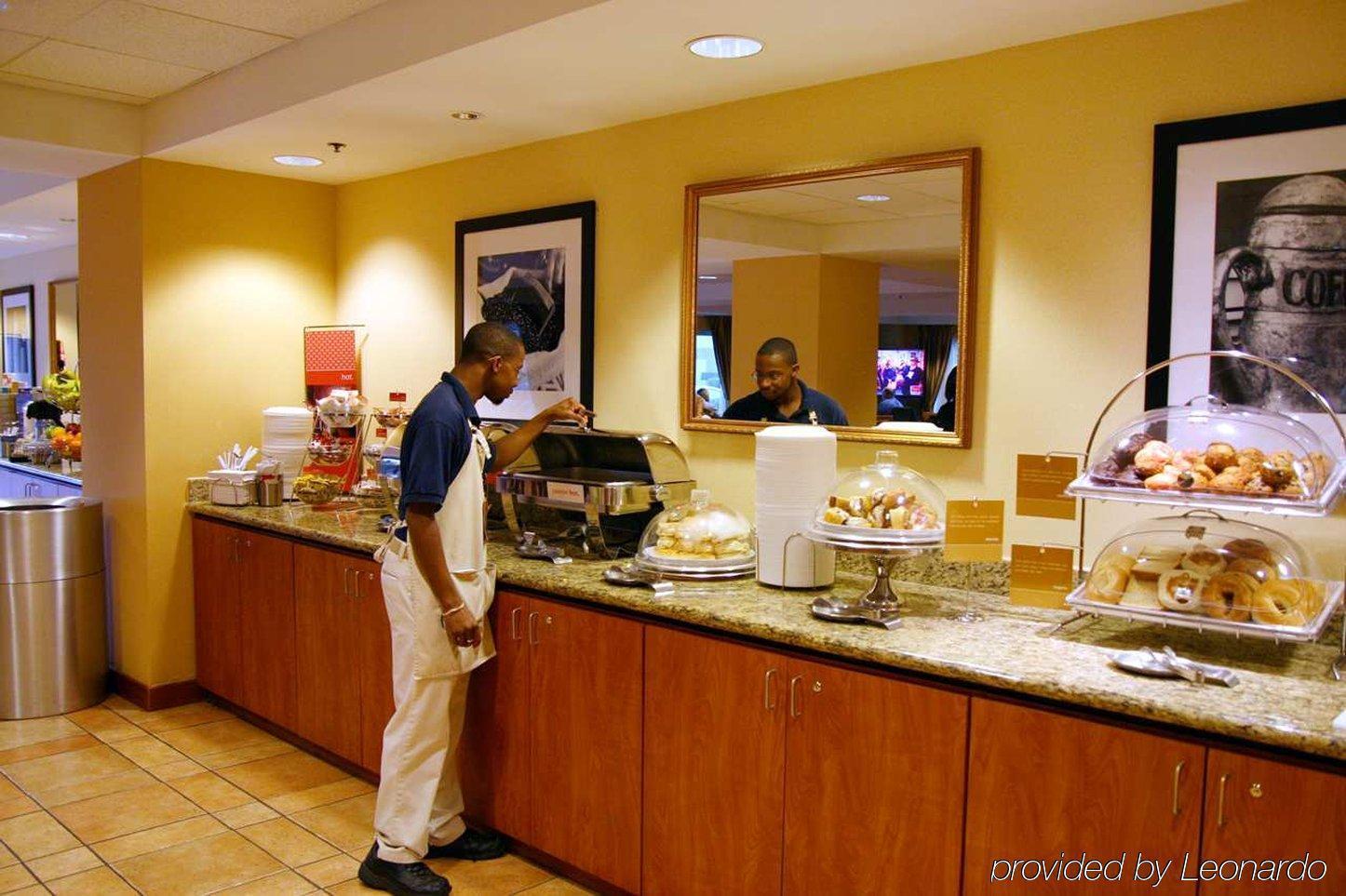 Hampton Inn Houston Near The Galleria Ресторан фото